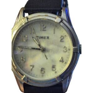 Timex‎ Ladies Watch White Dial Silver Trim New Battery New Band Vintage
